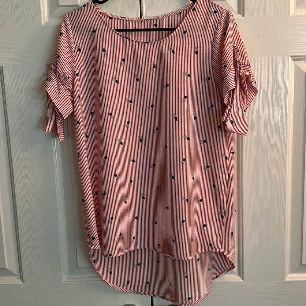 Cute pineapple print blouse